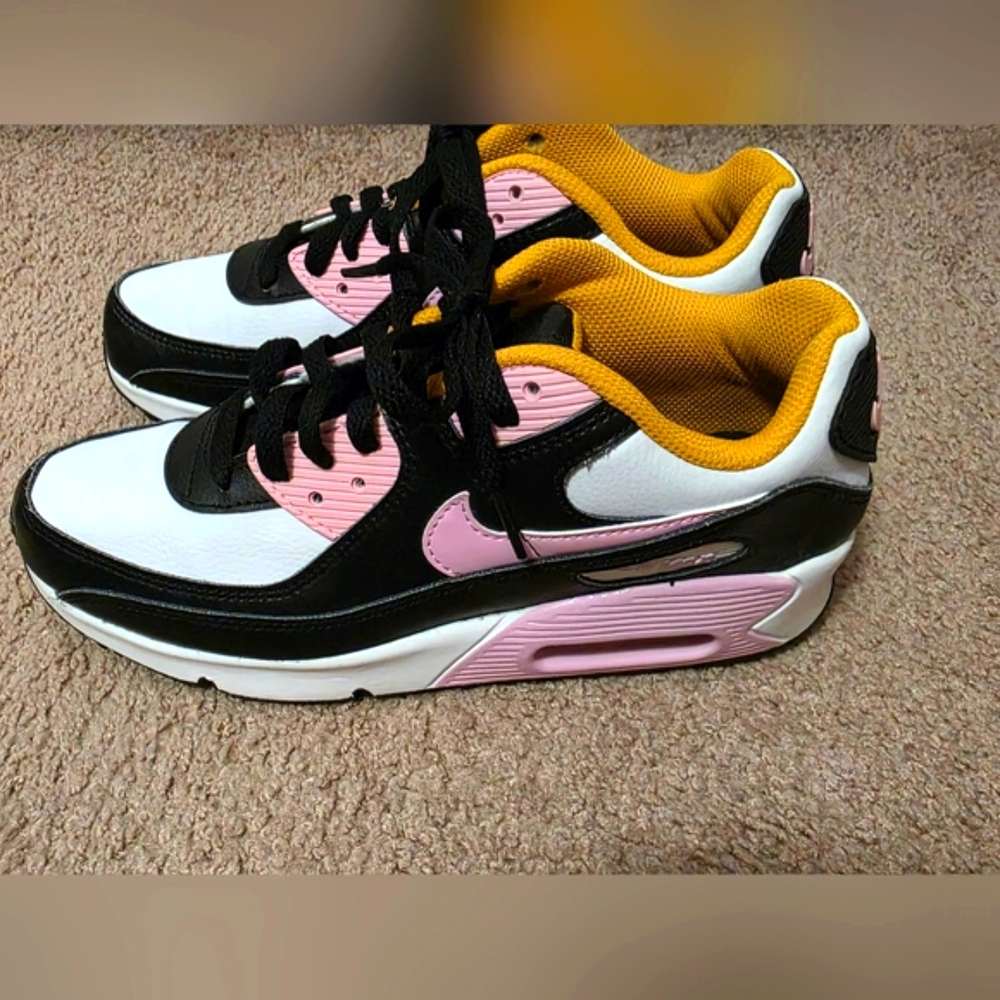 Nike Black and Pink Air Max 90 LTR Sneakers - Picture 3 of 7